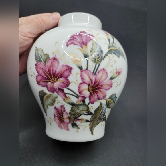 RARE!! Vintage Kaiser W Germany Liliane Floral Vase, Kaiser Porcelain Vase - Picture 11 of 12